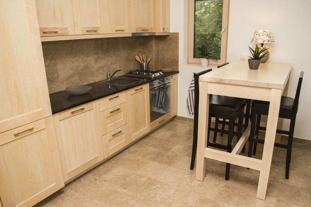 Apartments Brezanin 수토모레 외부 사진